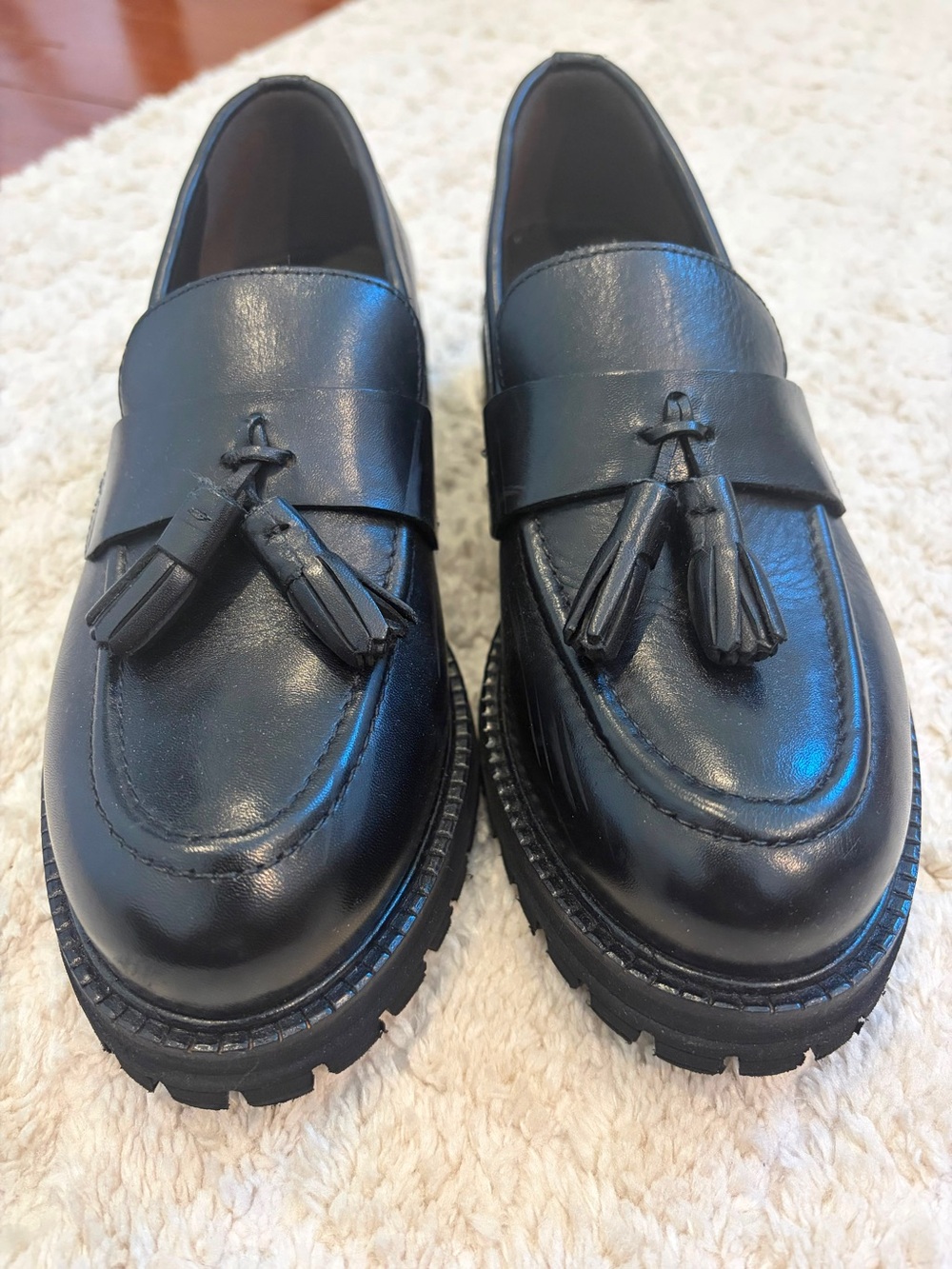Women’s Classic Italian Black Leather Loafers Sz EU 37 NEW
